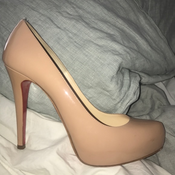 Christian Louboutin nude heels with platform at front - Picture 3 of 4